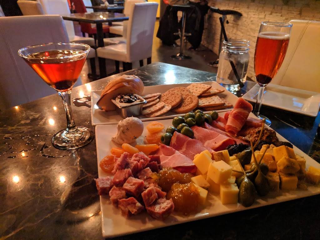 FRÉDÖS Wine and Tapas | restaurant | 301 N Washington St, Wichita, KS 67202, USA | 3162609166 OR +1 316-260-9166