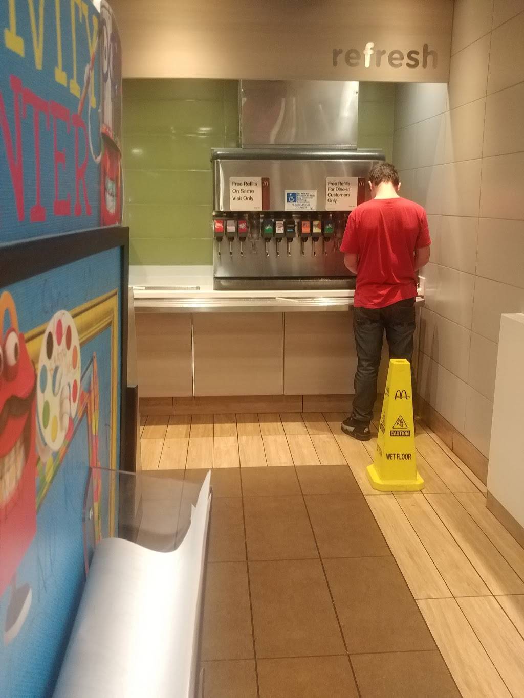 McDonalds | cafe | 5084 Summer Ave, Memphis, TN 38122, USA | 9016828996 OR +1 901-682-8996