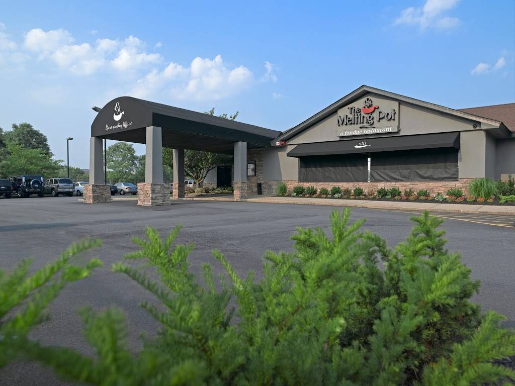 The Melting Pot | restaurant | 2377 Broadhollow Rd, Farmingdale, NY 11735, USA | 6317524242 OR +1 631-752-4242