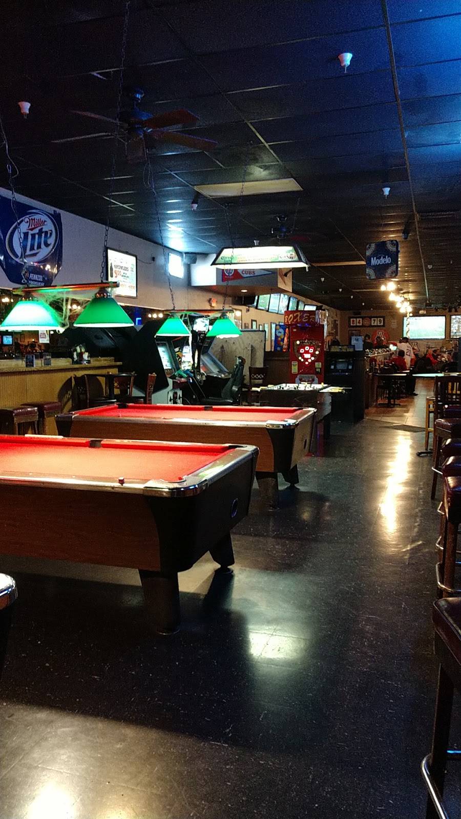 Famous Sams @ Golf Links | restaurant | 7129 E Golf Links Rd, Tucson, AZ 85730, USA | 5202961245 OR +1 520-296-1245