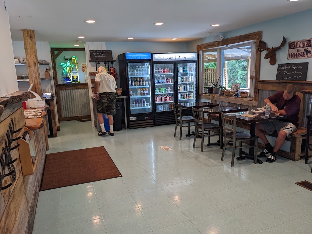 Moose Burger | restaurant | 7 York St, York, ME 03909, USA | 2073518019 OR +1 207-351-8019