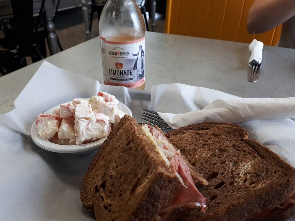 dLish Kitchen Cafe | restaurant | 518 Broadway #1, Tillsonburg, ON N4G 3S7, Canada | 5196882080 OR +1 519-688-2080