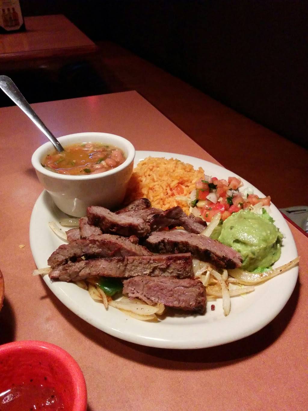 Lisas Mexican Restaurant | night club | 815 Bandera Rd, San Antonio, TX 78228, USA | 2104332531 OR +1 210-433-2531