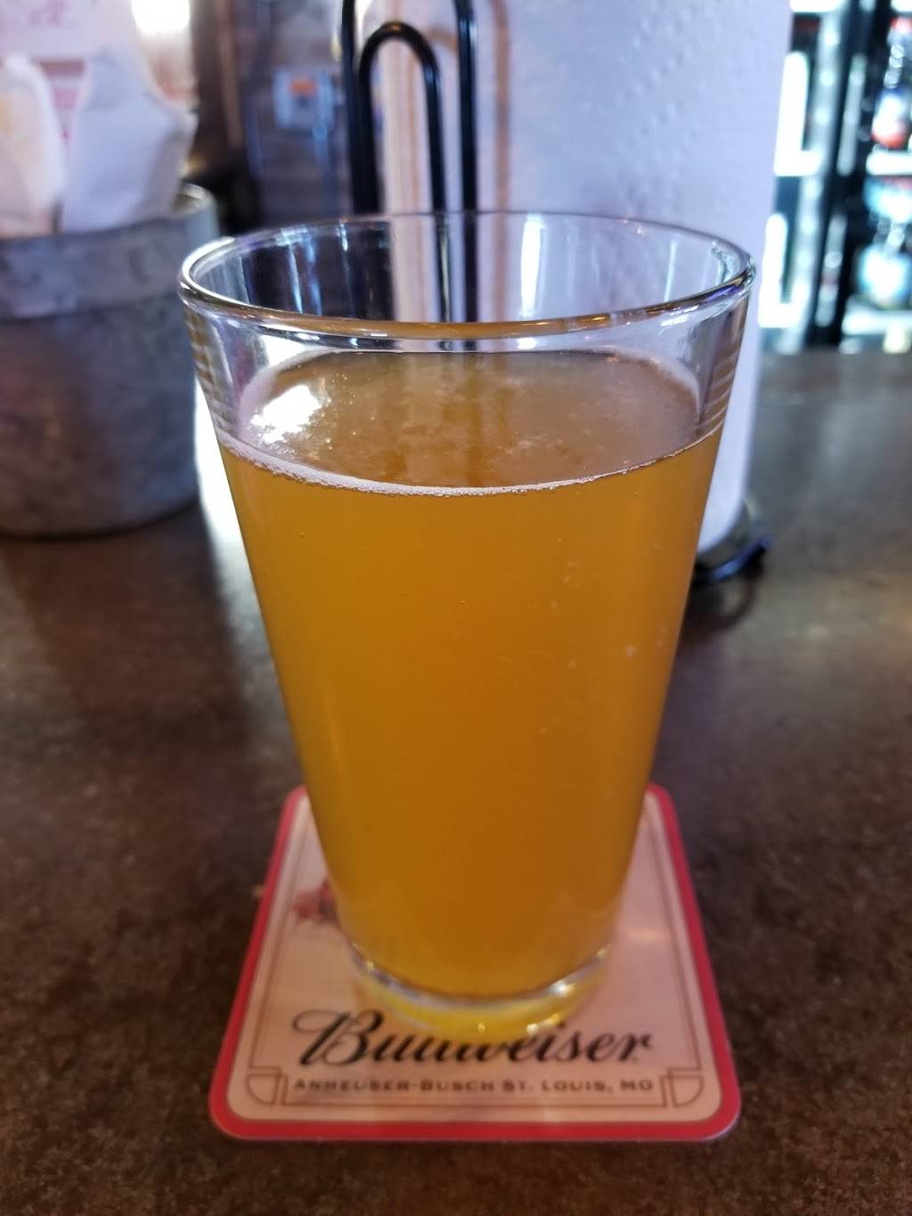 Billys Tap | night club | 172 E Elm St, Canton, IL 61520, USA | 3096479639 OR +1 309-647-9639