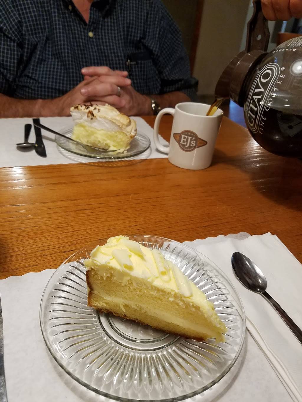 EJS Family Restaurant | restaurant | 817 Carolina Ave, Chester, WV 26034, USA | 3043872799 OR +1 304-387-2799