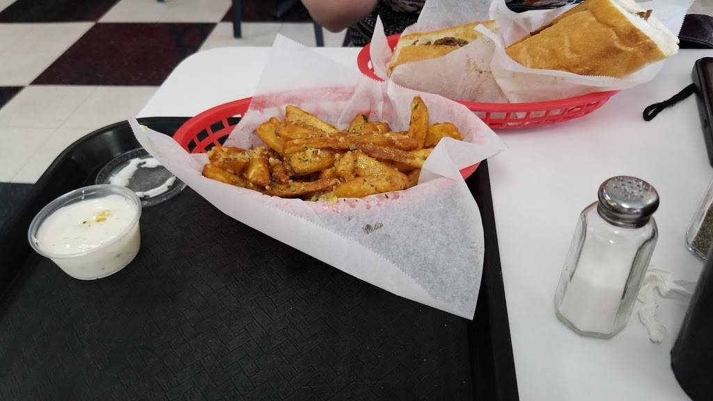 The Cheesesteak Grill | restaurant | 1771 S Oceanside Blvd, Oceanside, CA 92054, USA | 7605290077 OR +1 760-529-0077