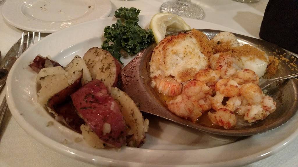 J W Halls Steak & Seafood Inn | restaurant | 2284 Brodhead Rd, Aliquippa, PA 15001, USA | 7243756860 OR +1 724-375-6860