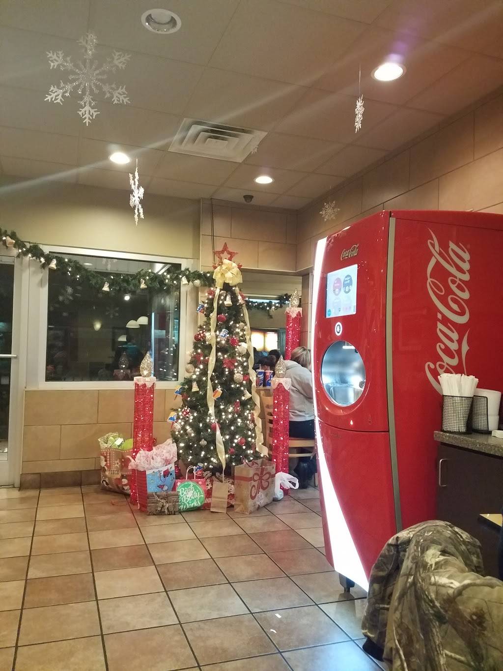 Dairy Queen Store | restaurant | 202 E Stratton Ave, Monterey, TN 38574, USA | 9318393315 OR +1 931-839-3315