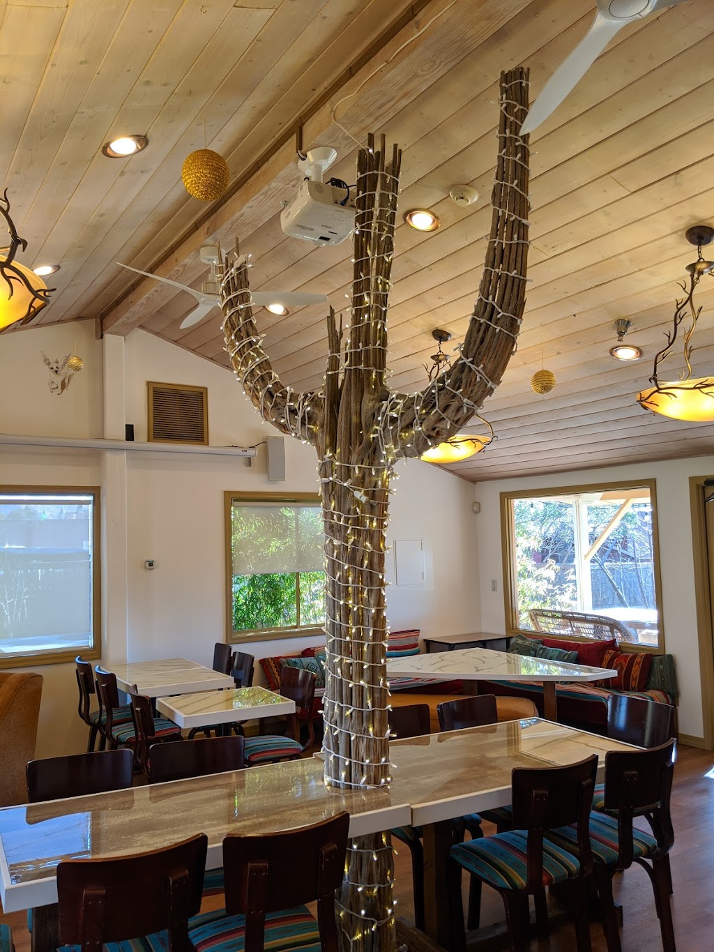 The Angel Kitchen | restaurant | 1600 AZ-89A, Sedona, AZ 86336, USA | 9288624550 OR +1 928-862-4550