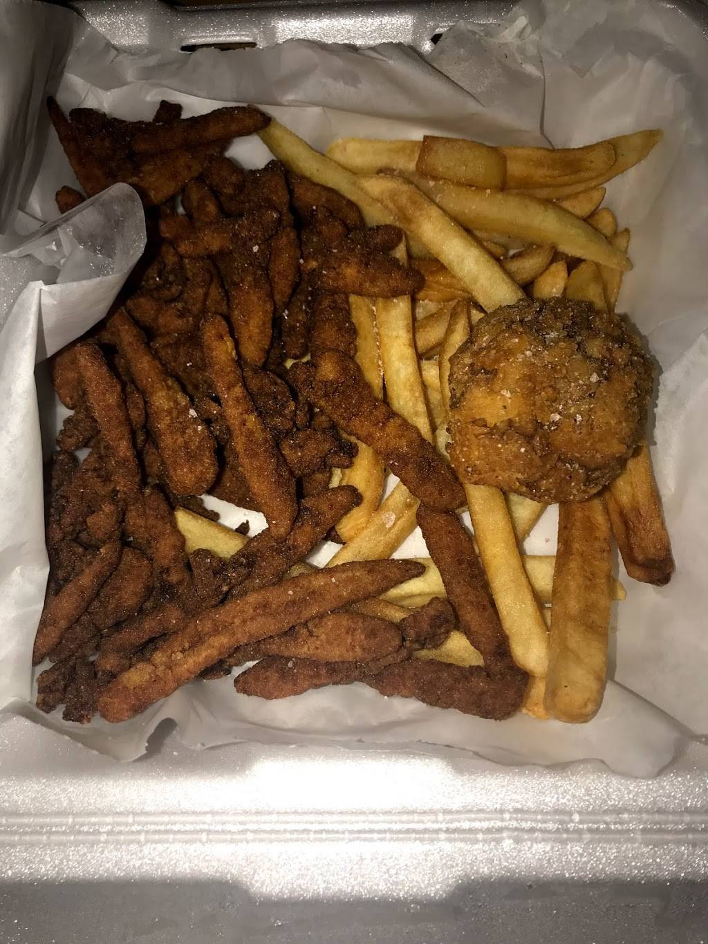 Freda’s Fish Fry | restaurant | 2696 Patterson Rd, Wayland, MI 49348, USA | 2697921330 OR +1 269-792-1330