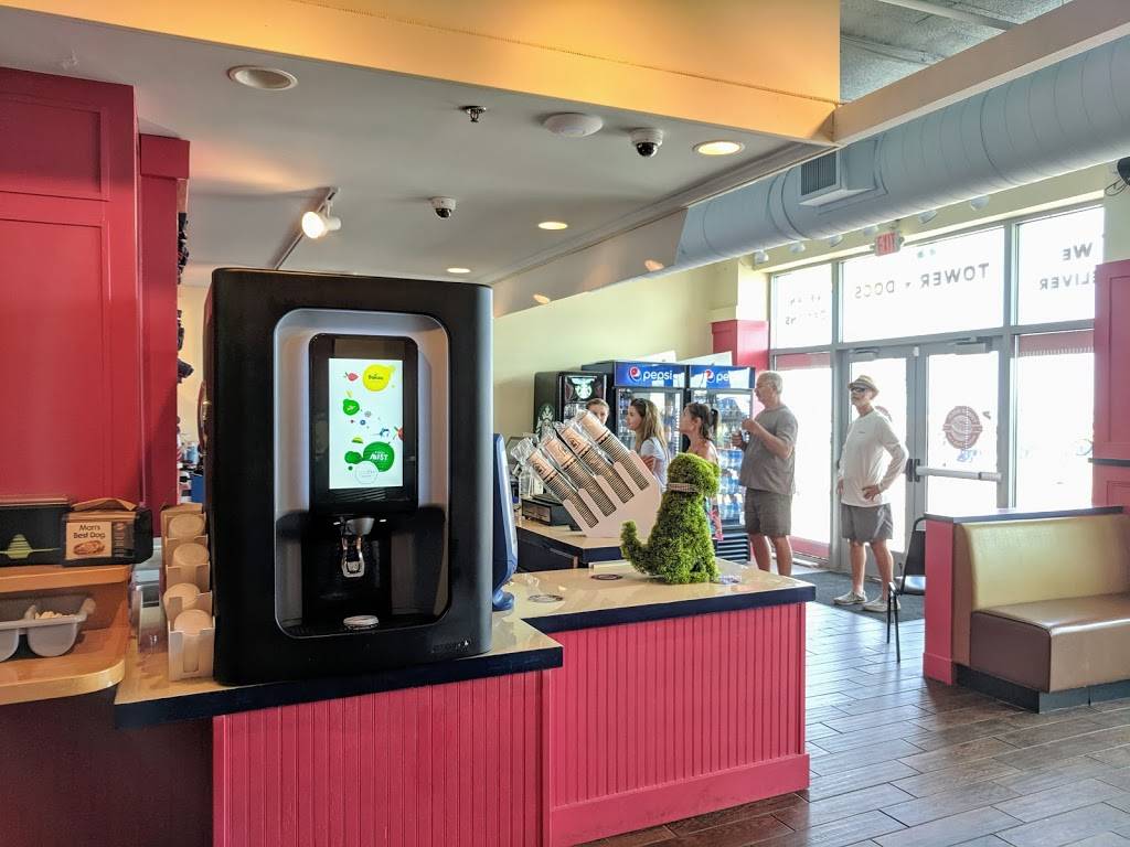 Tower Dogs | restaurant | 800 Ocean Ave, Asbury Park, NJ 07712, USA | 7329973111 OR +1 732-997-3111