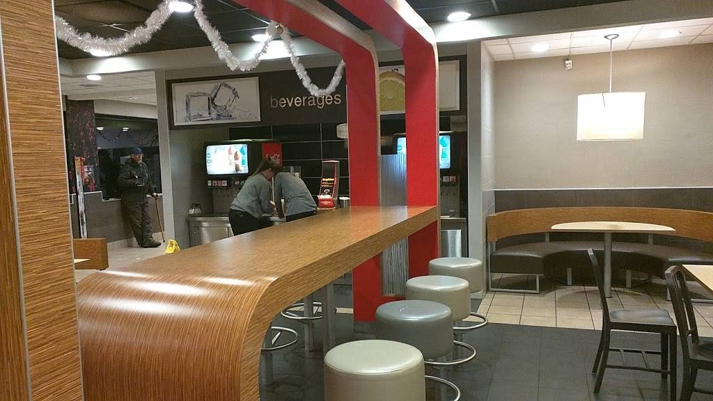 McDonalds | cafe | 6350 W Kellogg Dr, Wichita, KS 67209, USA | 3169422791 OR +1 316-942-2791