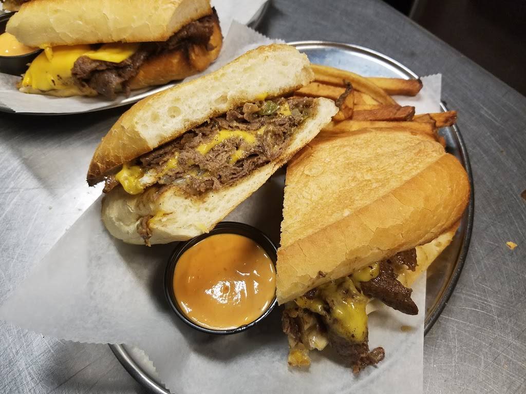 Bootleg Mannings Craft Beer & Whiskey Bar | restaurant | Staten Island, NY 10303, USA | 7189814988 OR +1 718-981-4988