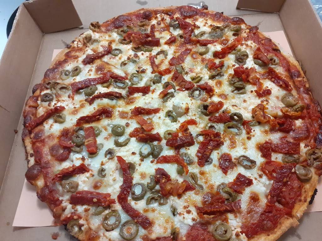 Rollin Pizza - Handcrafted Pizza + Pasta | restaurant | 314 Lake St, St. Catharines, ON L2N 4H4, Canada | 9059389797 OR +1 905-938-9797