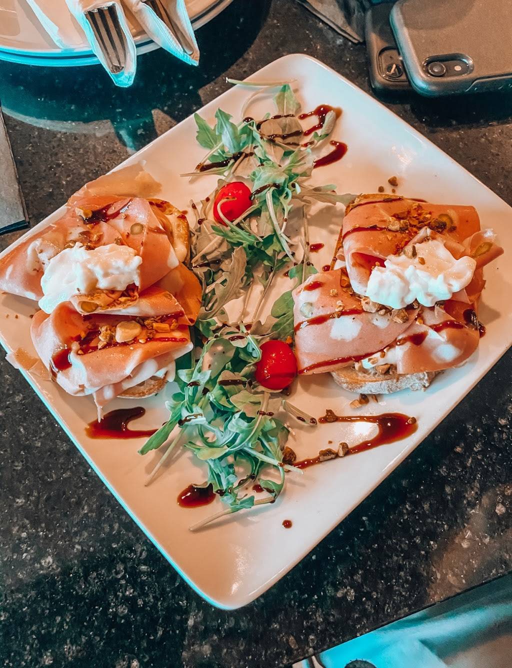 Via Italia wood fired pizza | restaurant | 8644 Hunters Park Way, Tampa, FL 33647, USA | 8134754857 OR +1 813-475-4857