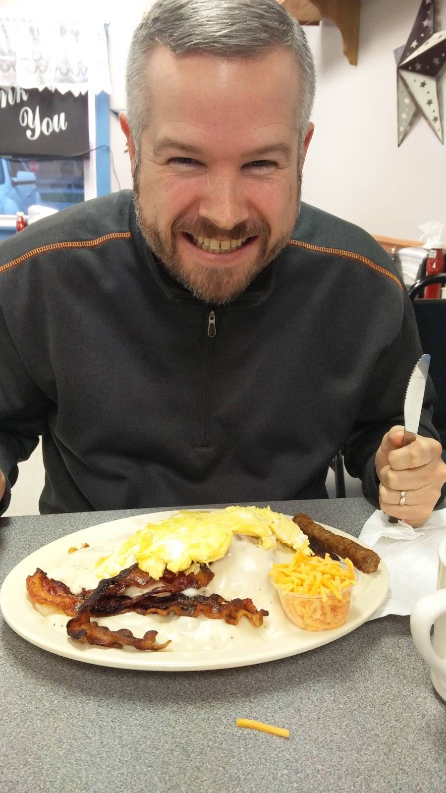 Riverside Restaurant | restaurant | 924 E Main St, Piketon, OH 45661, USA | 7402893884 OR +1 740-289-3884