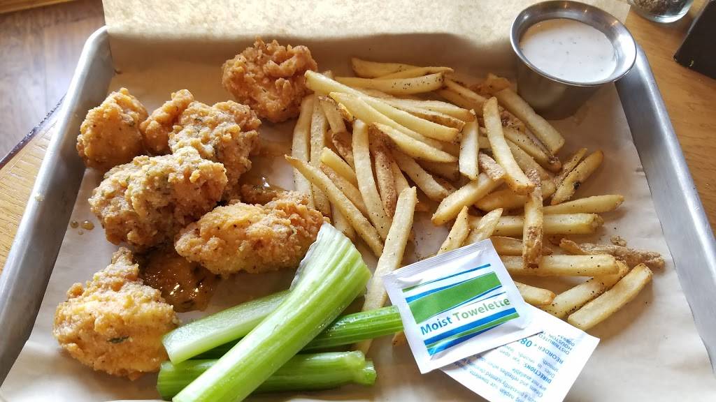 Twin Peaks Orland Park | restaurant | 16154 South La Grange Road, Orland Park, IL 60467, USA | 7085906293 OR +1 708-590-6293