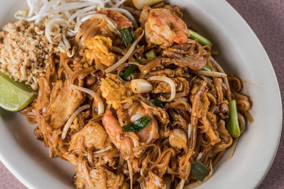 Thai Cuisine | restaurant | 1100 SE 14th St #8, Bentonville, AR 72712, USA | 4795449220 OR +1 479-544-9220