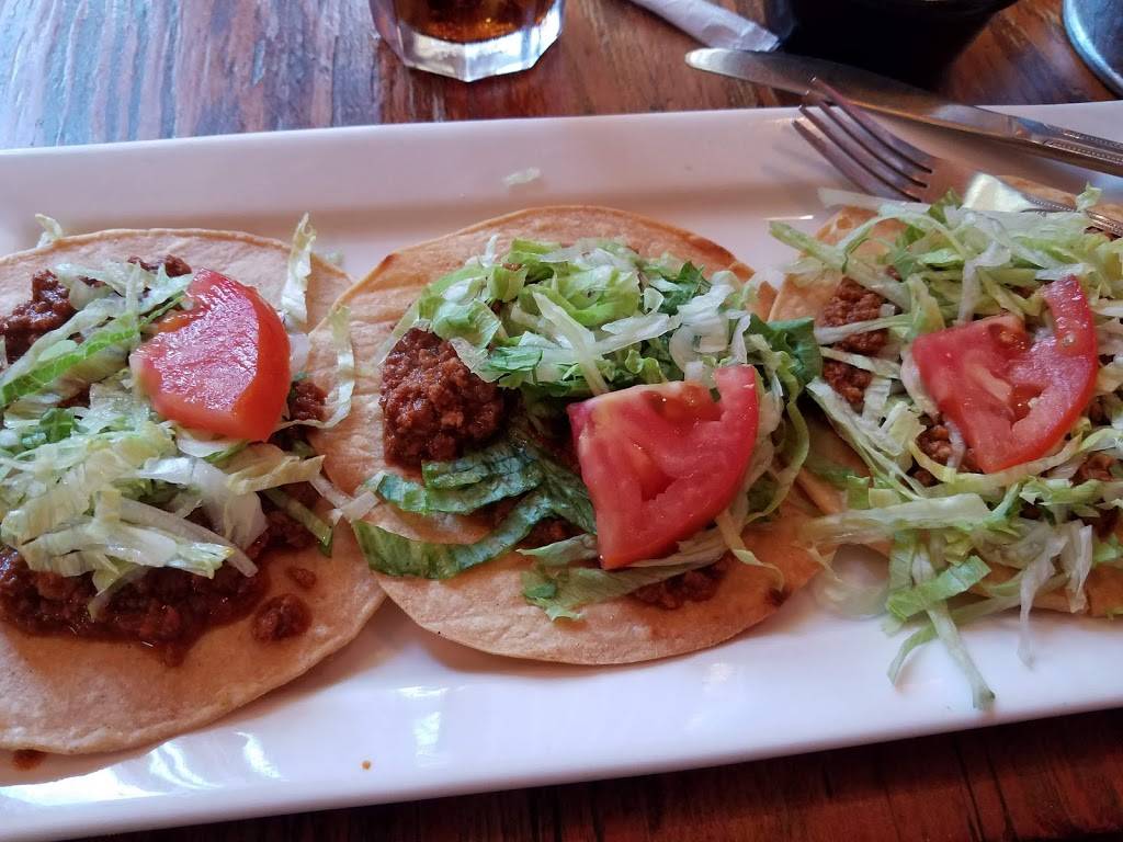 La Lupita | restaurant | 4 W 4th St, Bethlehem, PA 18015, USA | 6108685733 OR +1 610-868-5733