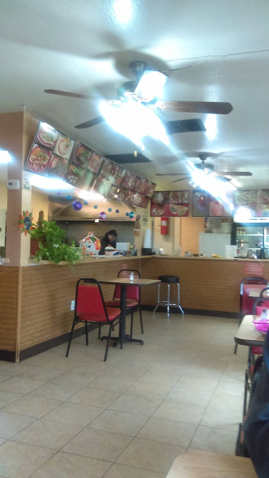 Casa De Tacos Neza | restaurant | 1104 N Lake St, Madera, CA 93638, USA | 5596746850 OR +1 559-674-6850