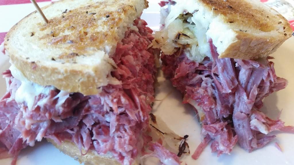 Dontes Restaurant and Pizza | restaurant | 20850 Sheldon Rd, Brook Park, OH 44142, USA | 4402430342 OR +1 440-243-0342