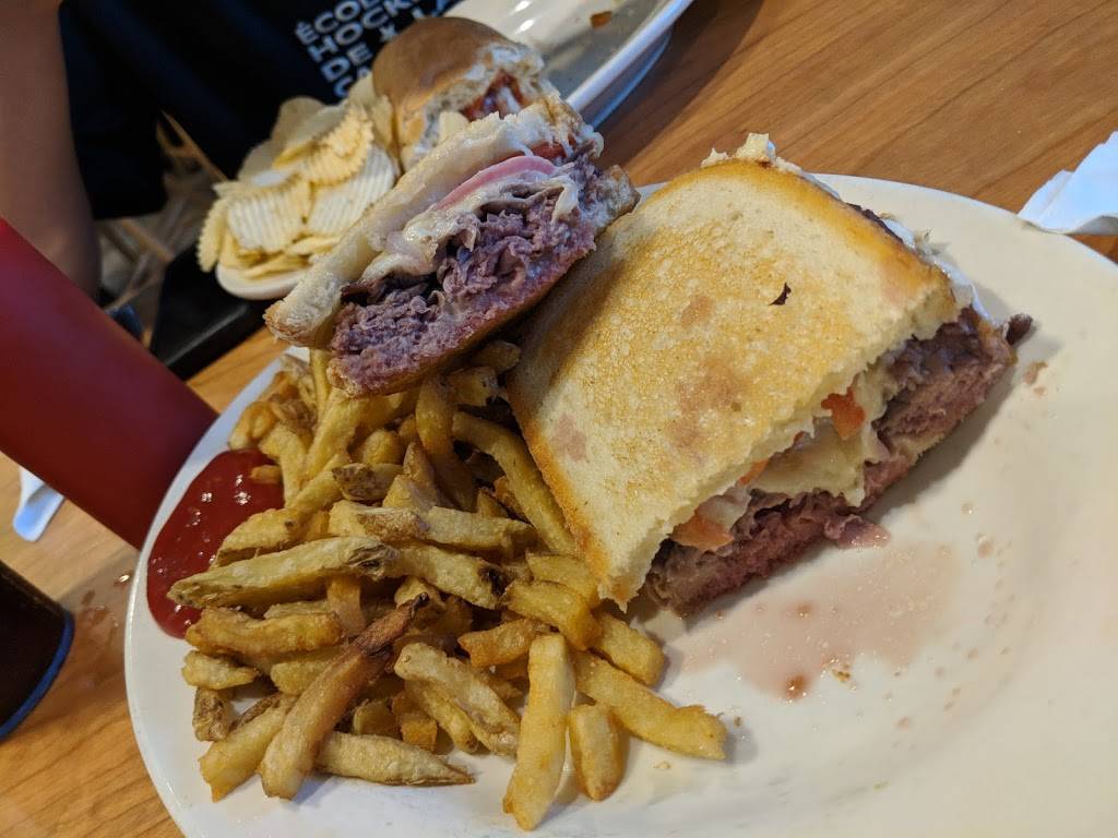 Hoagies Pizza & Pasta | restaurant | 6583 Memorial Dr, Lyndonville, VT 05851, USA | 8026261117 OR +1 802-626-1117