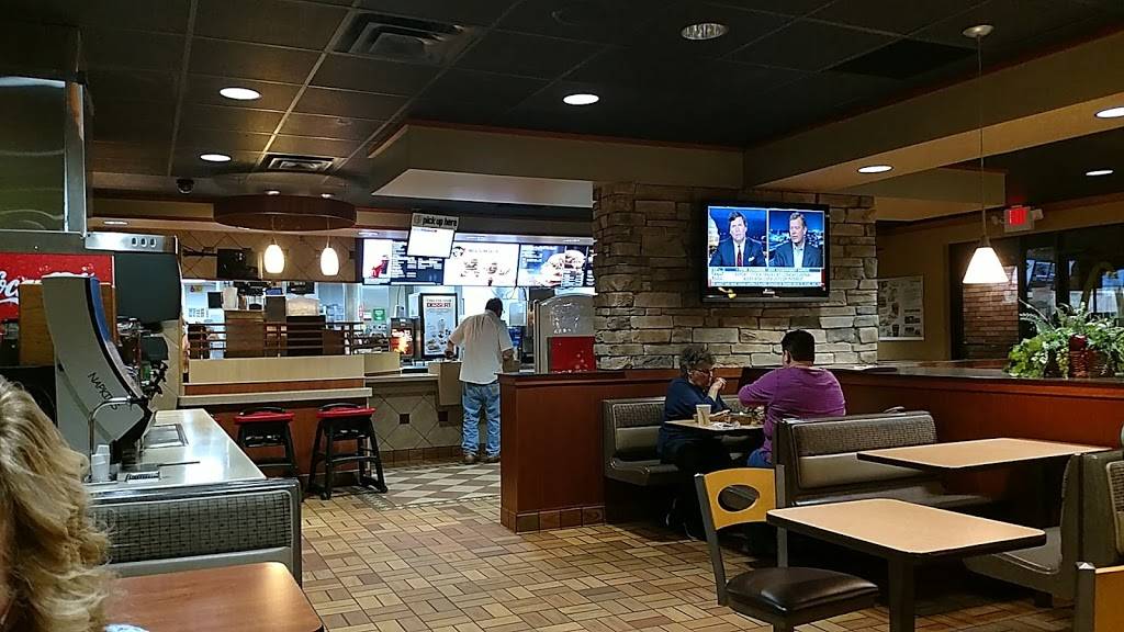 McDonalds | cafe | 104 Lemieur St, Little Falls, MN 56345, USA | 3206322724 OR +1 320-632-2724