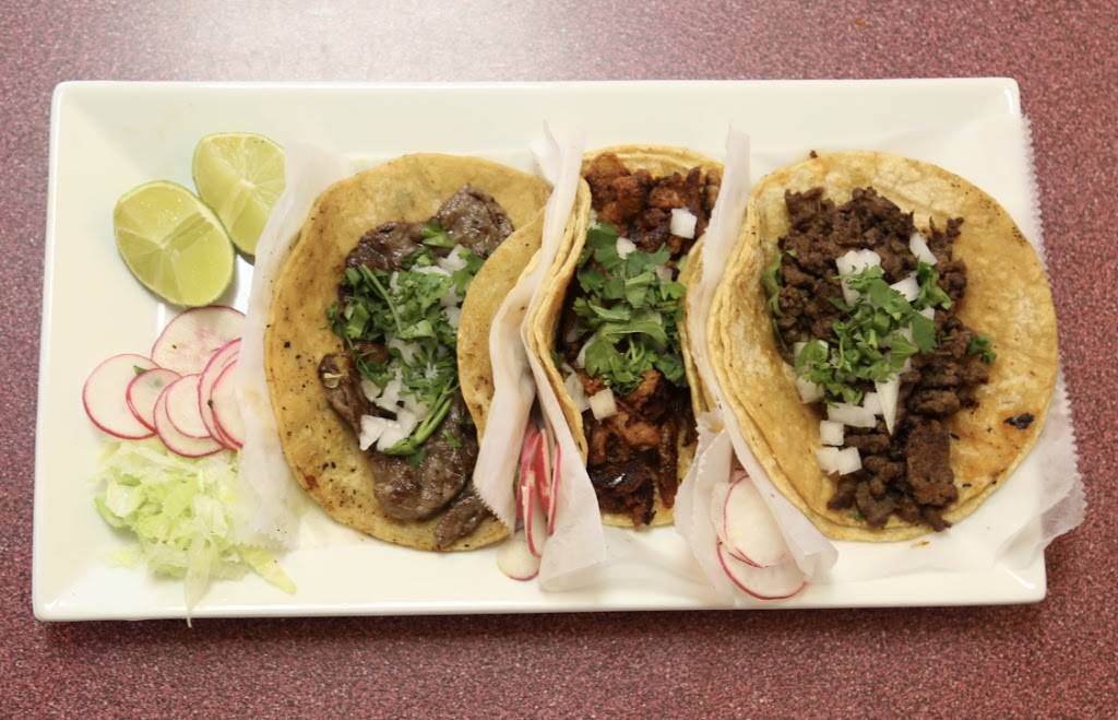 Peke’s Pozole | restaurant | 4720 S Pulaski Rd, Chicago, IL 60632, USA | 7738011136 OR +1 773-801-1136