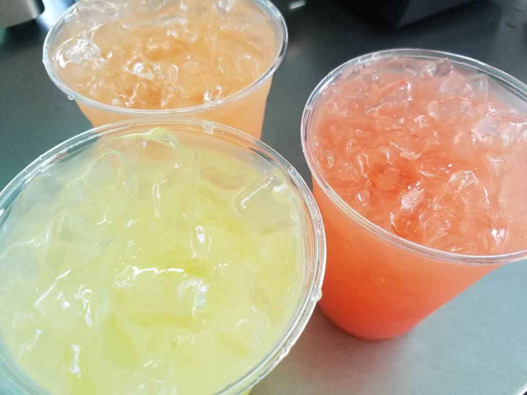 Island Dream Food Truck | restaurant | 8671 Lem Turner Rd, Jacksonville, FL 32208, USA | 9045378788 OR +1 904-537-8788