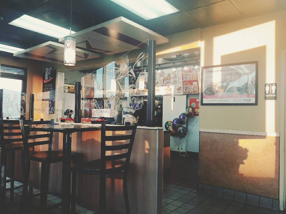 KFC | restaurant | 1550 S La Cienega Blvd, Los Angeles, CA 90035, USA | 3106575353 OR +1 310-657-5353