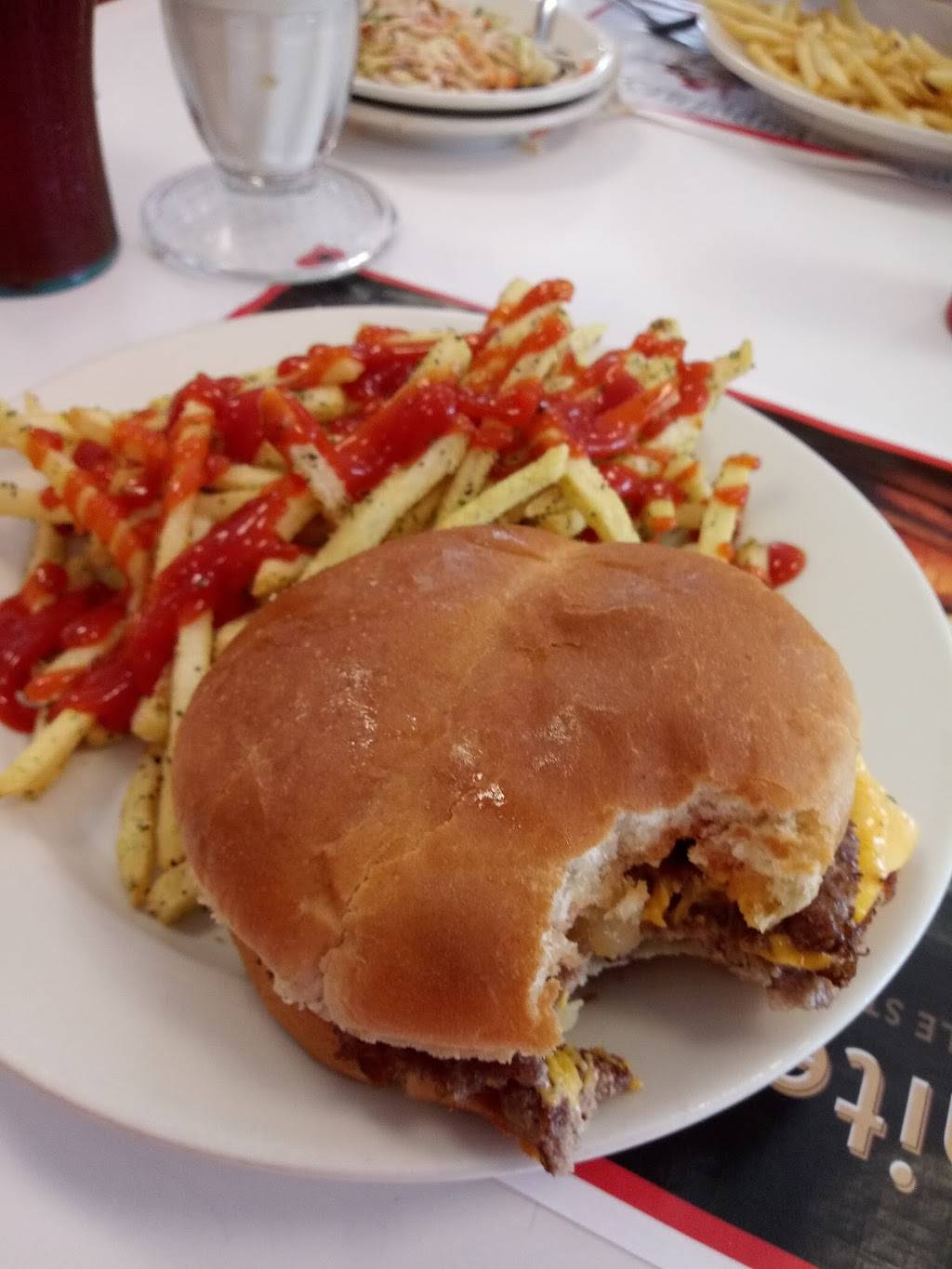 Steak n Shake | restaurant | 310 Wild Geese Rd, Knoxville, TN 37922, USA | 8656752551 OR +1 865-675-2551