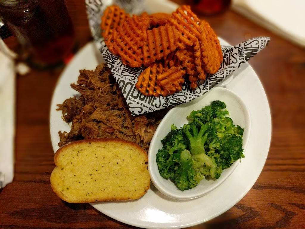 Smokey Bones Bar & Fire Grill | meal takeaway | 1510 W New Haven Ave, Melbourne, FL 32904, USA | 3219519777 OR +1 321-951-9777