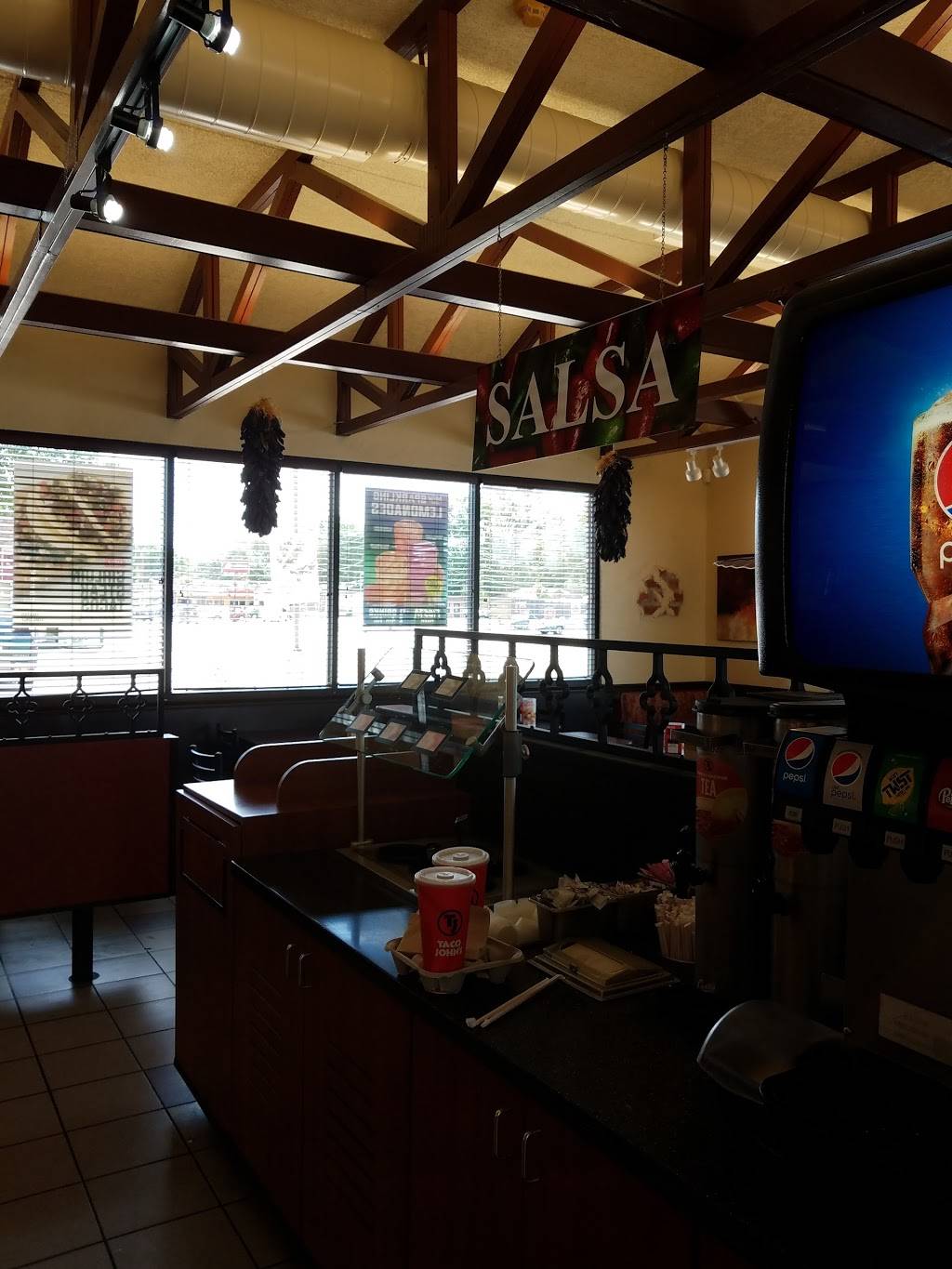 Taco Johns | restaurant | 484 South Kennedy Drive, Bradley, IL 60915, USA | 8159393064 OR +1 815-939-3064