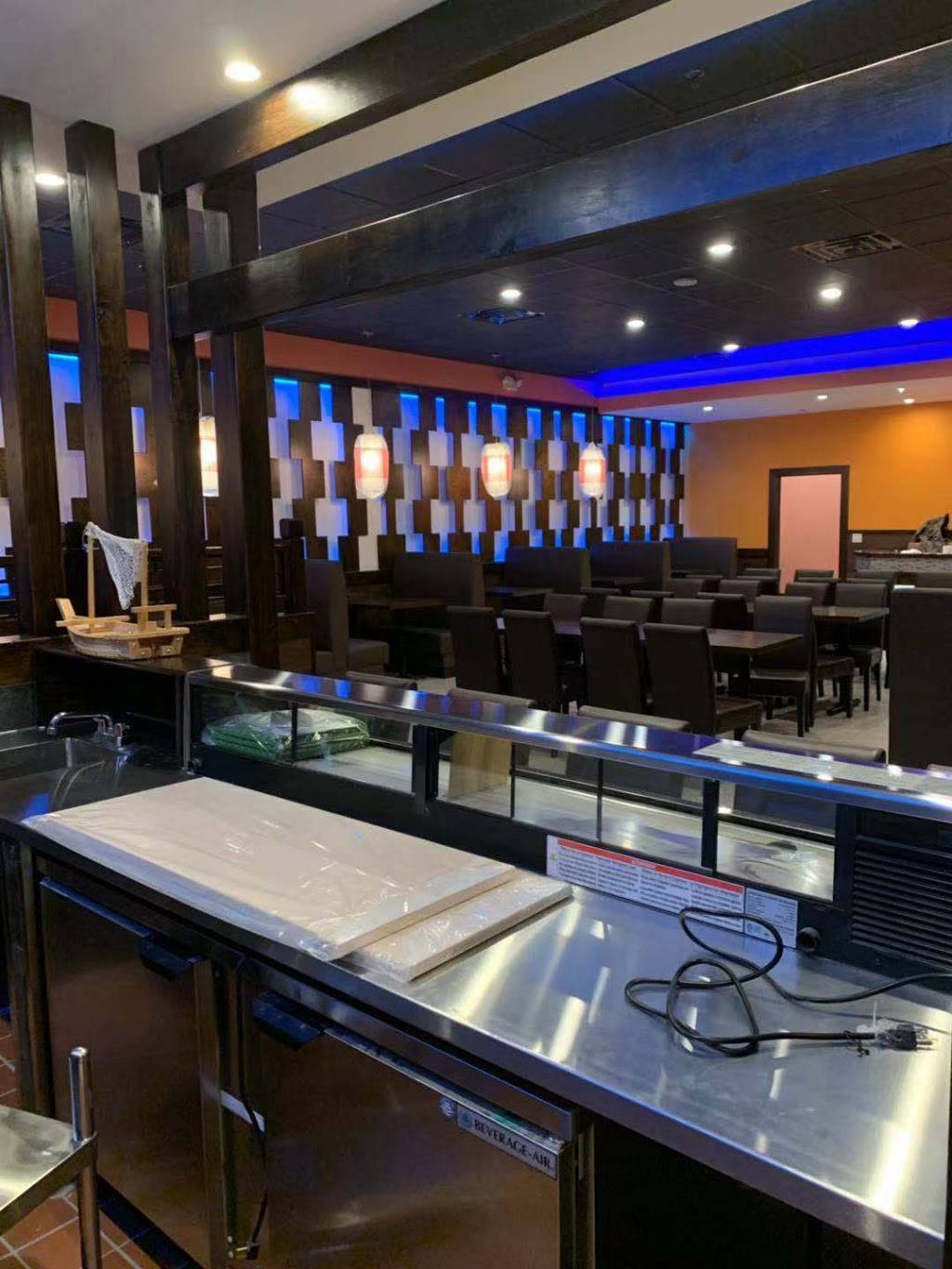 Raku Hibachi&Sushi | restaurant | 348 Commons Dr, Parkesburg, PA 19365, USA | 4847125667 OR +1 484-712-5667