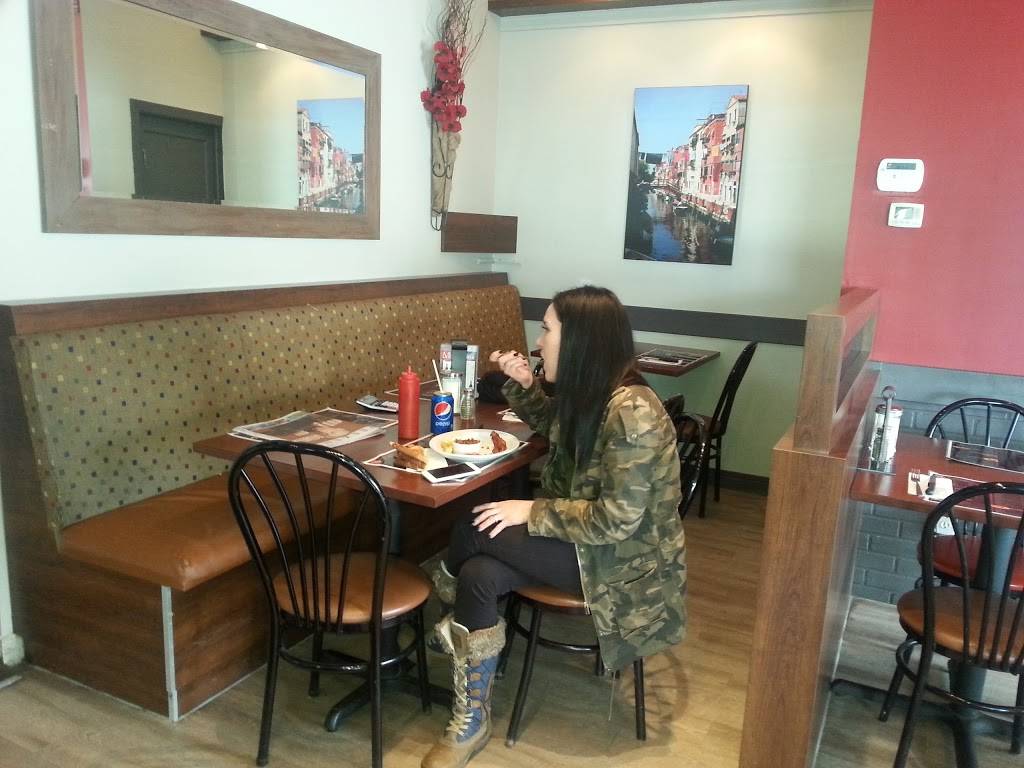 Restaurant Marios | restaurant | 3005 Route Édouard VII, Saint-Philippe, QC J0L 2K0, Canada | 4506596944 OR +1 450-659-6944