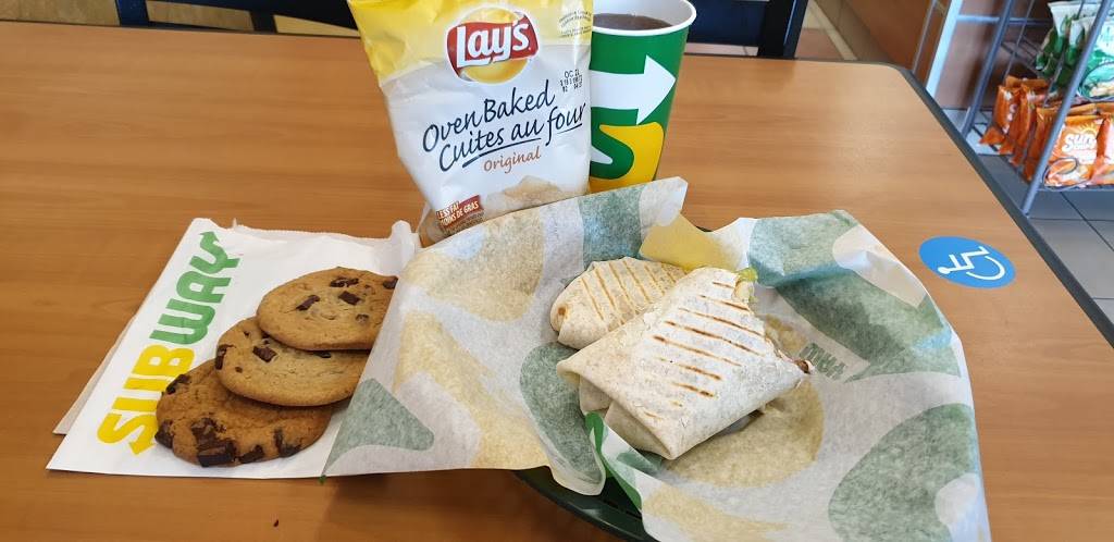Subway | restaurant | 720 Bristol Rd W unit 8, Mississauga, ON L5R 4A3, Canada | 9055689744 OR +1 905-568-9744