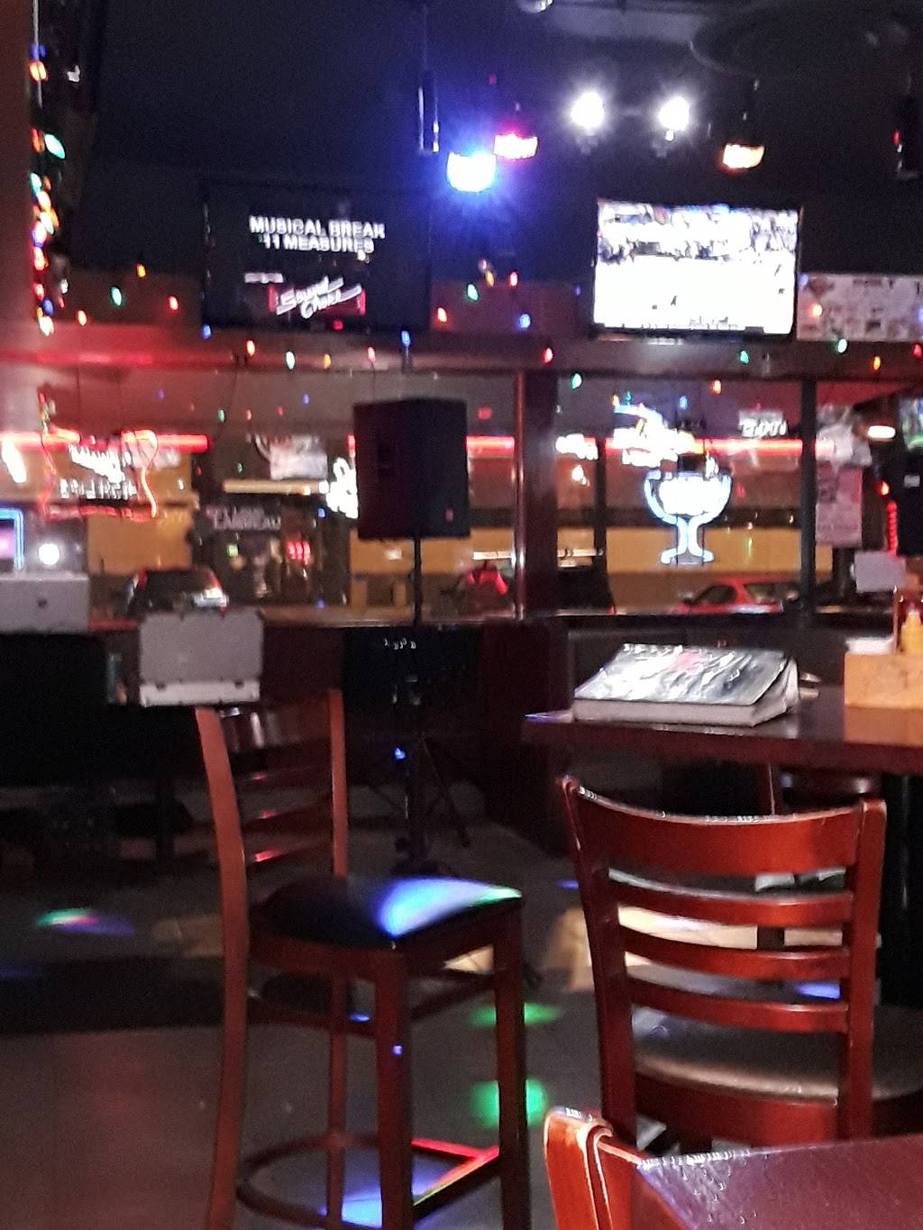 Legends Sports Bar and Grill | restaurant | 600 N Main St, Oshkosh, WI 54901, USA | 9202320440 OR +1 920-232-0440