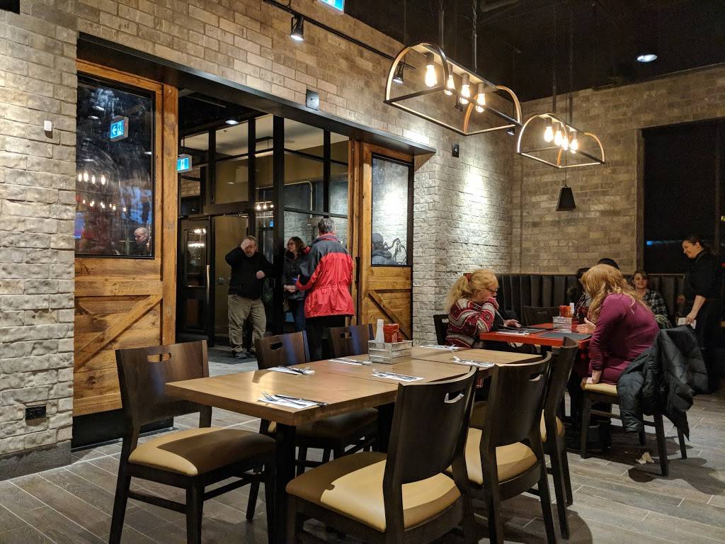 Swiss Chalet | restaurant | 397 Bayfield St, Barrie, ON L4M 3C5, Canada | 7057375272 OR +1 705-737-5272