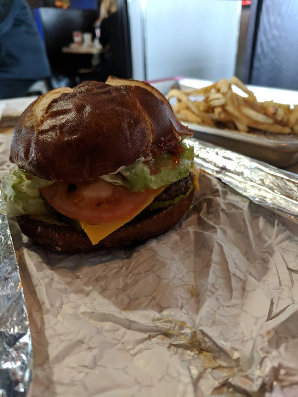 That Burger Joint | restaurant | 2105 N Veterans Pkwy, Bloomington, IL 61704, USA | 3098082382 OR +1 309-808-2382