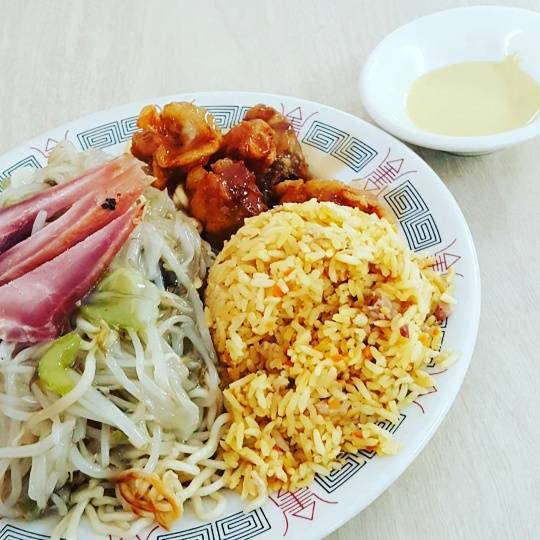 Chos Kitchen | restaurant | 2030 E Front St, Selma, CA 93662, USA | 5598962437 OR +1 559-896-2437