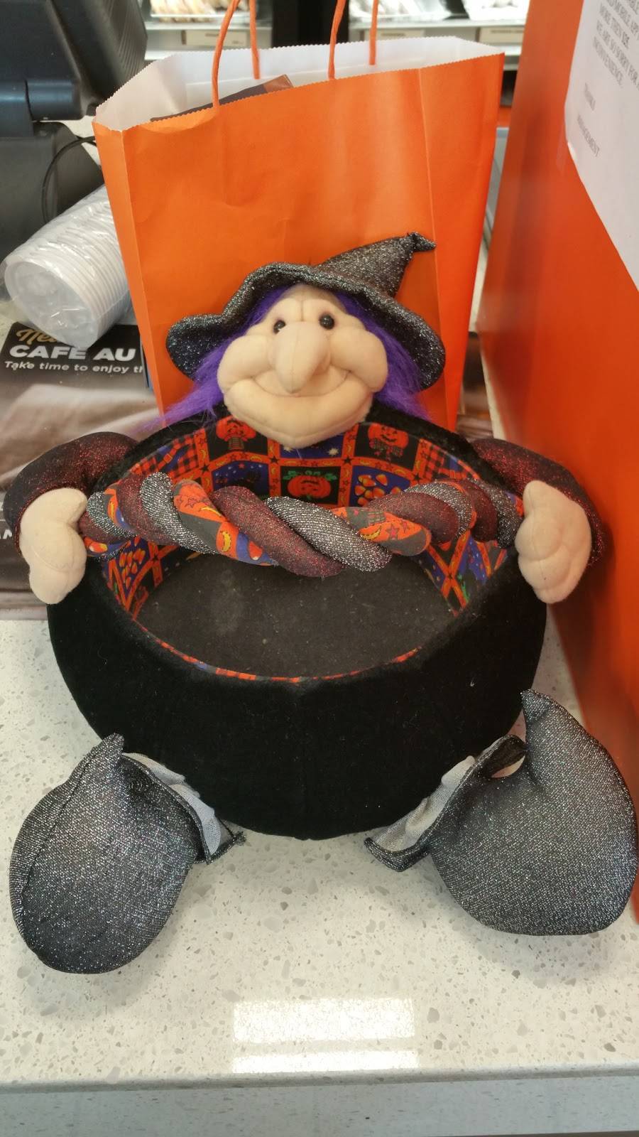 Dunkin Donuts | cafe | 6120 Fresh Meadow Ln, Fresh Meadows, NY 11365, USA | 7184635819 OR +1 718-463-5819