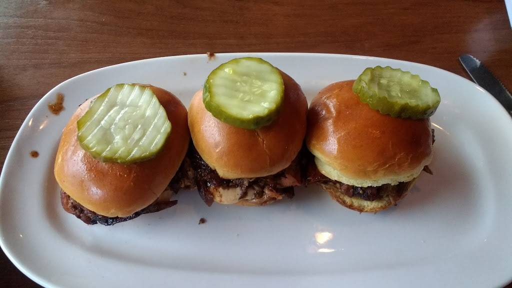 Carolina Ale House | restaurant | 1115 Woodruff Rd, Greenville, SC 29607, USA | 8645285770 OR +1 864-528-5770