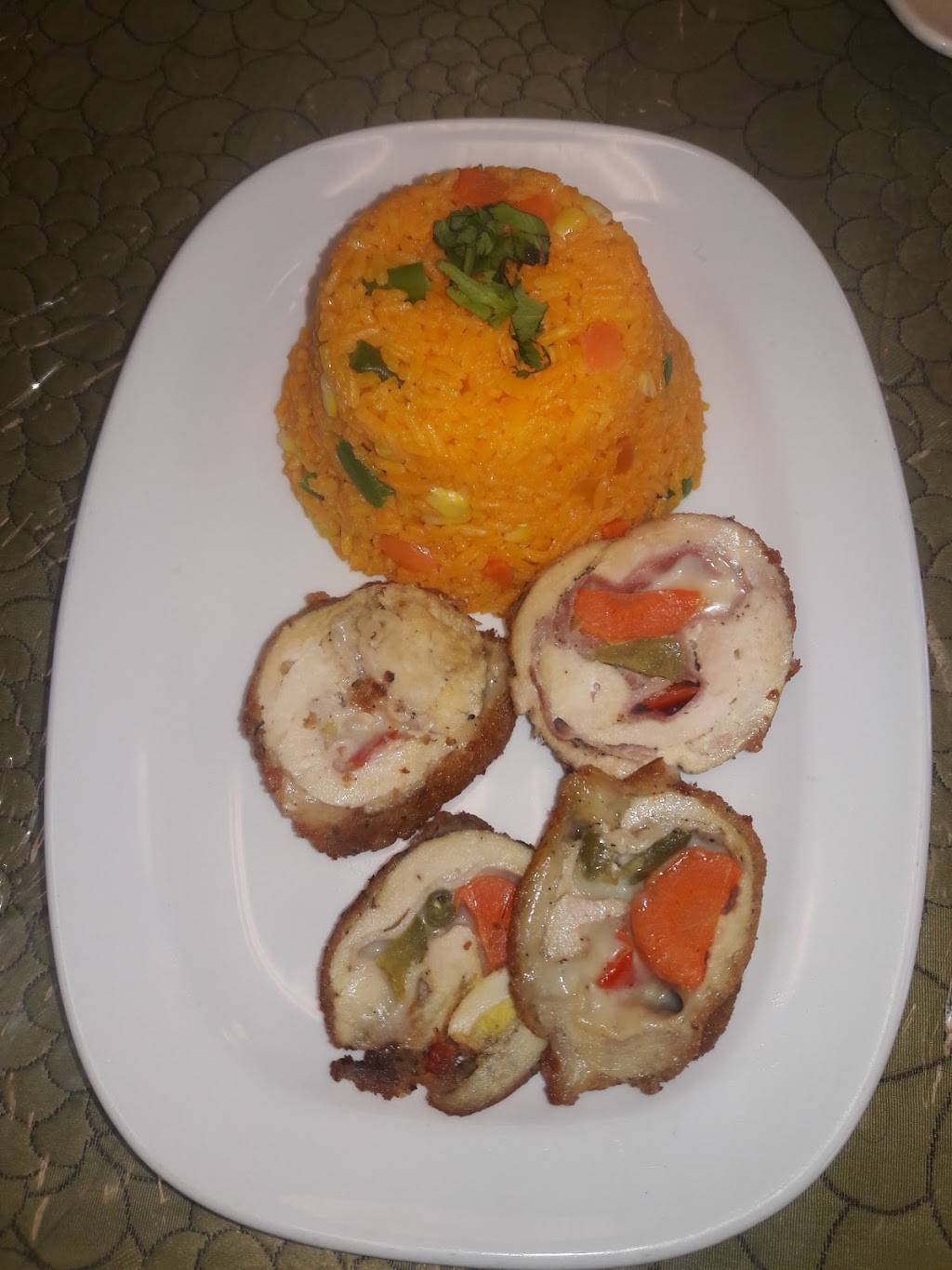 Estrella Latina Chicken Restaurant | restaurant | 7371 Lake Underhill Rd, Orlando, FL 32822, USA | 4072751037 OR +1 407-275-1037