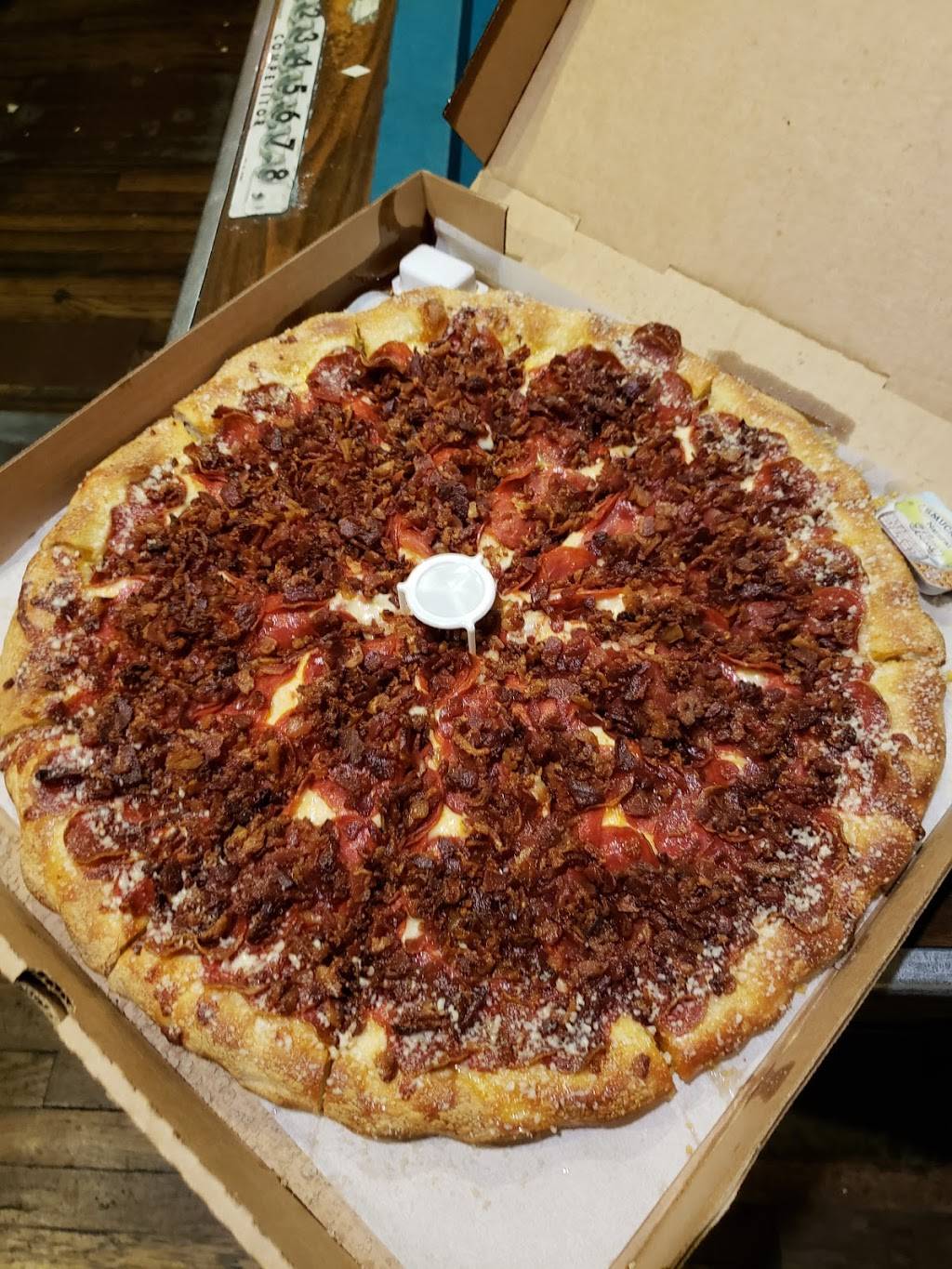 Edisons Pizza Kitchen | restaurant | 2365 Professor Ave, Cleveland, OH 44113, USA | 2162984484 OR +1 216-298-4484