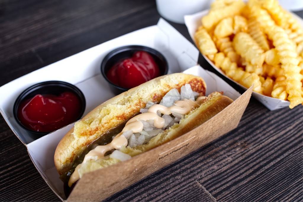 Shake Shack | meal takeaway | 119 Orlando Ave, Winter Park, FL 32789, USA | 3212035130 OR +1 321-203-5130