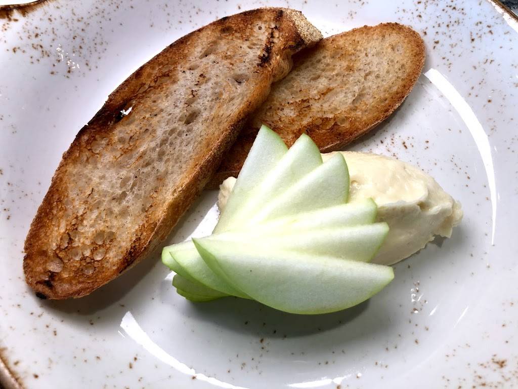 Minnow | restaurant | 2 E Wells St Suite 116, Baltimore, MD 21230, USA | 4437596537 OR +1 443-759-6537