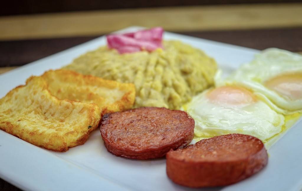 Chimiking Restaurant | restaurant | 2100 Whisper Lakes Blvd, Orlando, FL 32837, USA | 4078567774 OR +1 407-856-7774