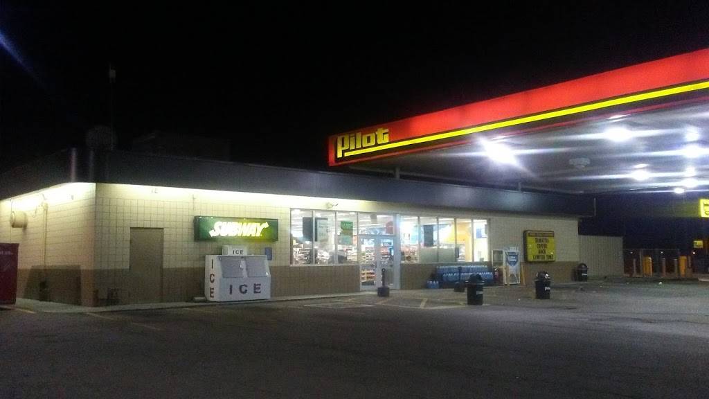 Pilot Travel Center | restaurant | 2929 Scottsville Rd, Franklin, KY 42134, USA | 2705864149 OR +1 270-586-4149