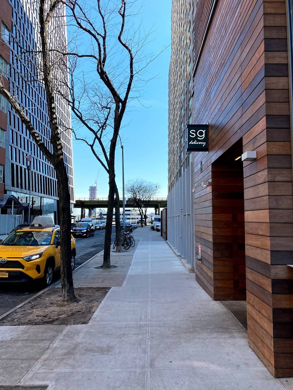 sweetgreen | meal takeaway | 606 1st Avenue, New York, NY 10016, USA | 9178105800 OR +1 917-810-5800