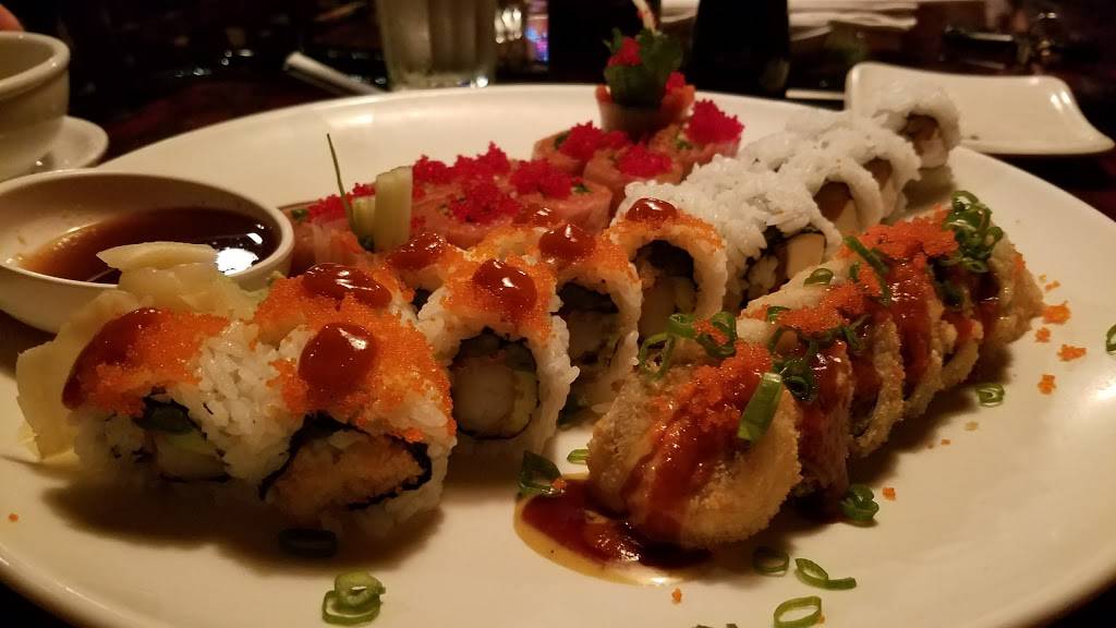 Hooks on 9th | restaurant | 1210 Dr M.L.K. Jr St N, St. Petersburg, FL 33705, USA | 7278984665 OR +1 727-898-4665